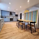 Salt & Surf-sea Views In Apartment Saltburn-by-the-Sea