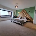 Apartment Salt & Surf-sea Views In *